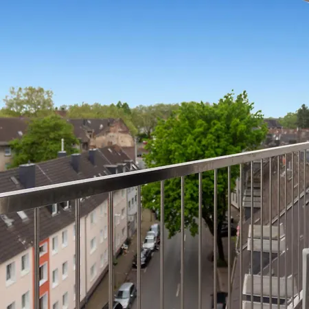 Bunker Loft Messe Zentral Parking דירה אסן